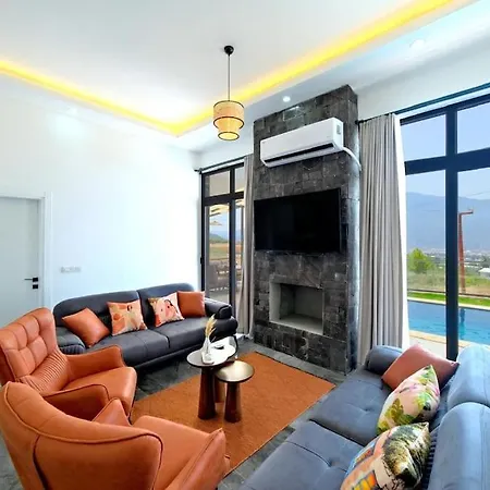 Huzurlu Bir Tatil Deneyimi Vilă *