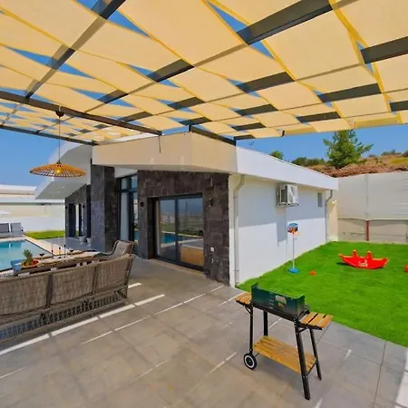 Huzurlu Bir Tatil Deneyimi Villa *